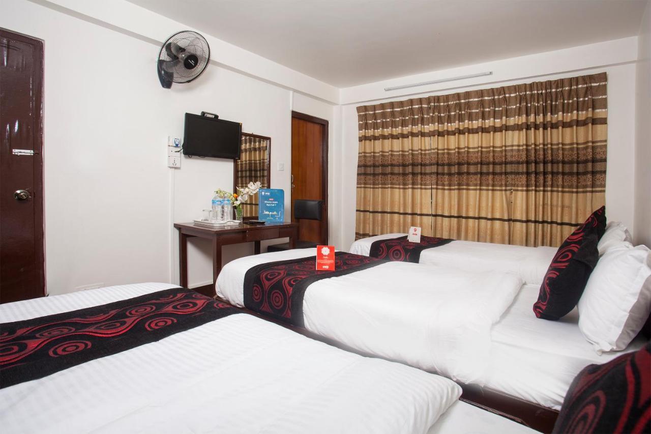Oyo 175 Hotel Felicity Kathmandu Esterno foto