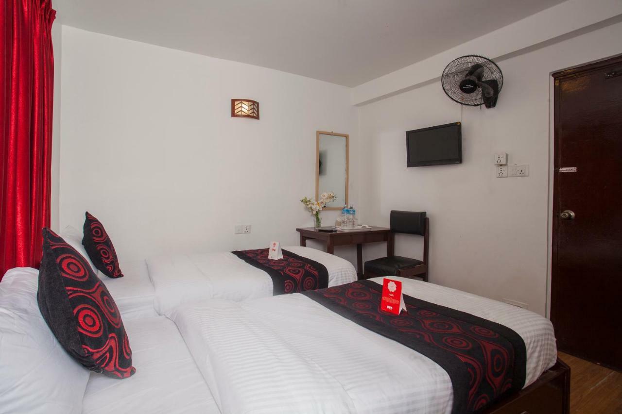 Oyo 175 Hotel Felicity Kathmandu Esterno foto