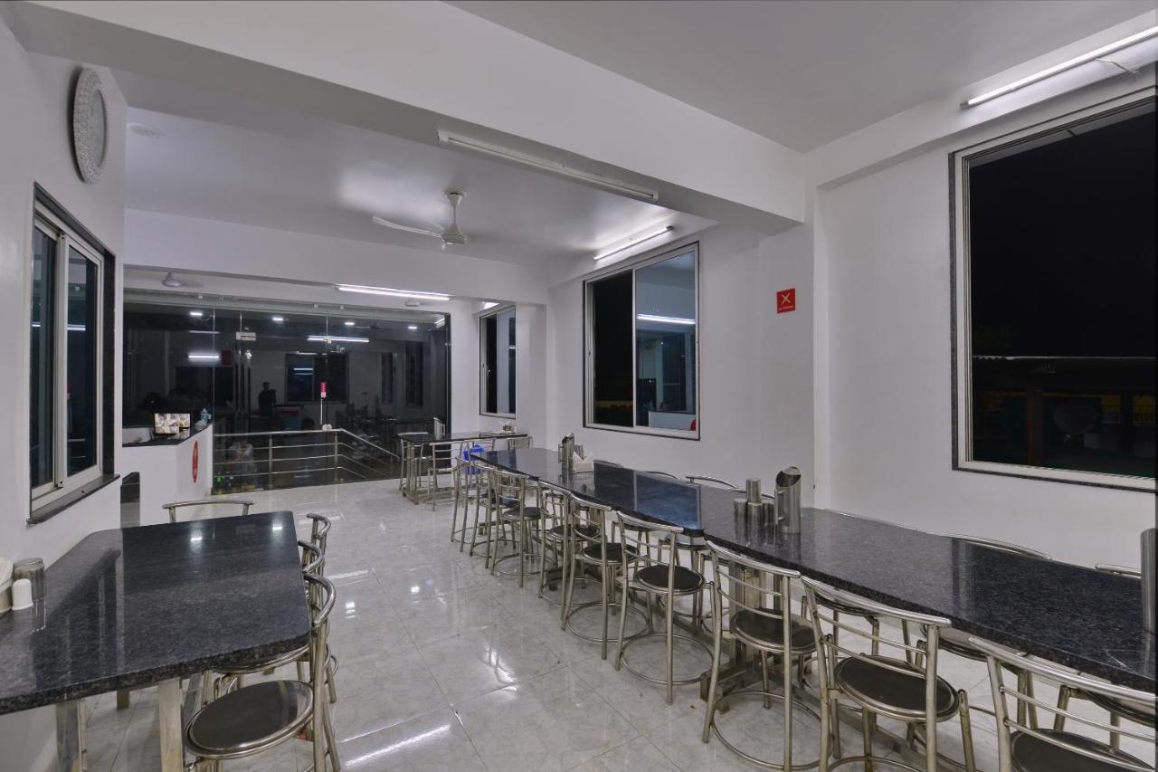 Oyo 175 Hotel Felicity Kathmandu Esterno foto